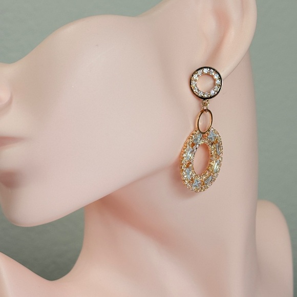 ⚜️ Elegant Gold Circle Drop Earrings - Picture 3 of 7